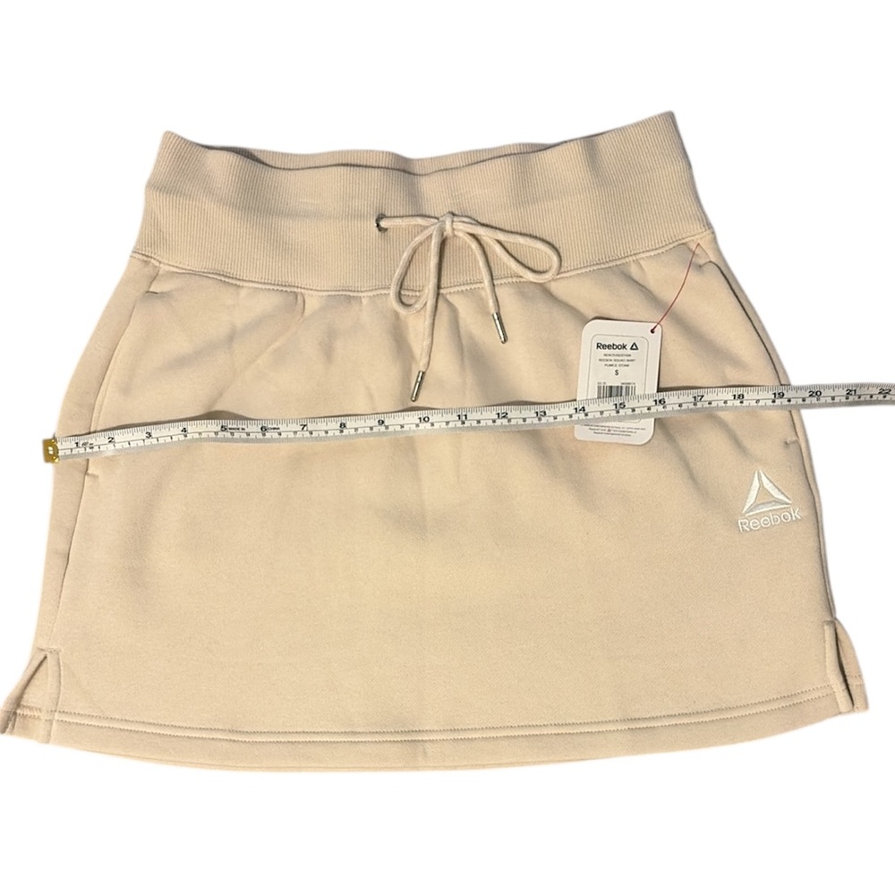 Reebok Beige Skirt with Drawstring. Fleece skirt - Picture 5 of 9